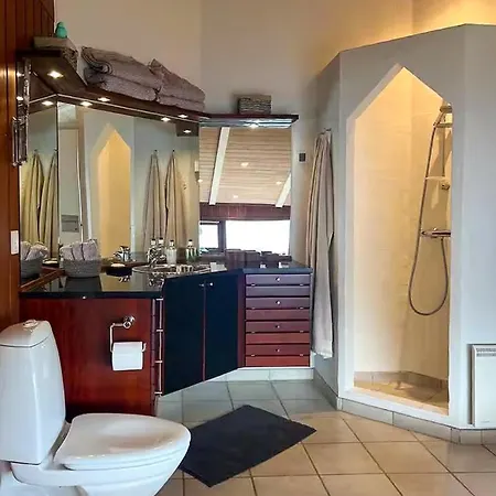 Architect-designed House With Sea View In Lonstrup *