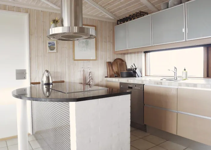 Architect-designed House With Sea View In Lonstrup 约灵