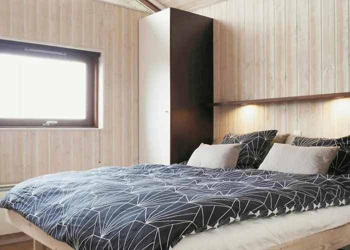 Holiday home Architect-designed House With Sea View In Lonstrup *